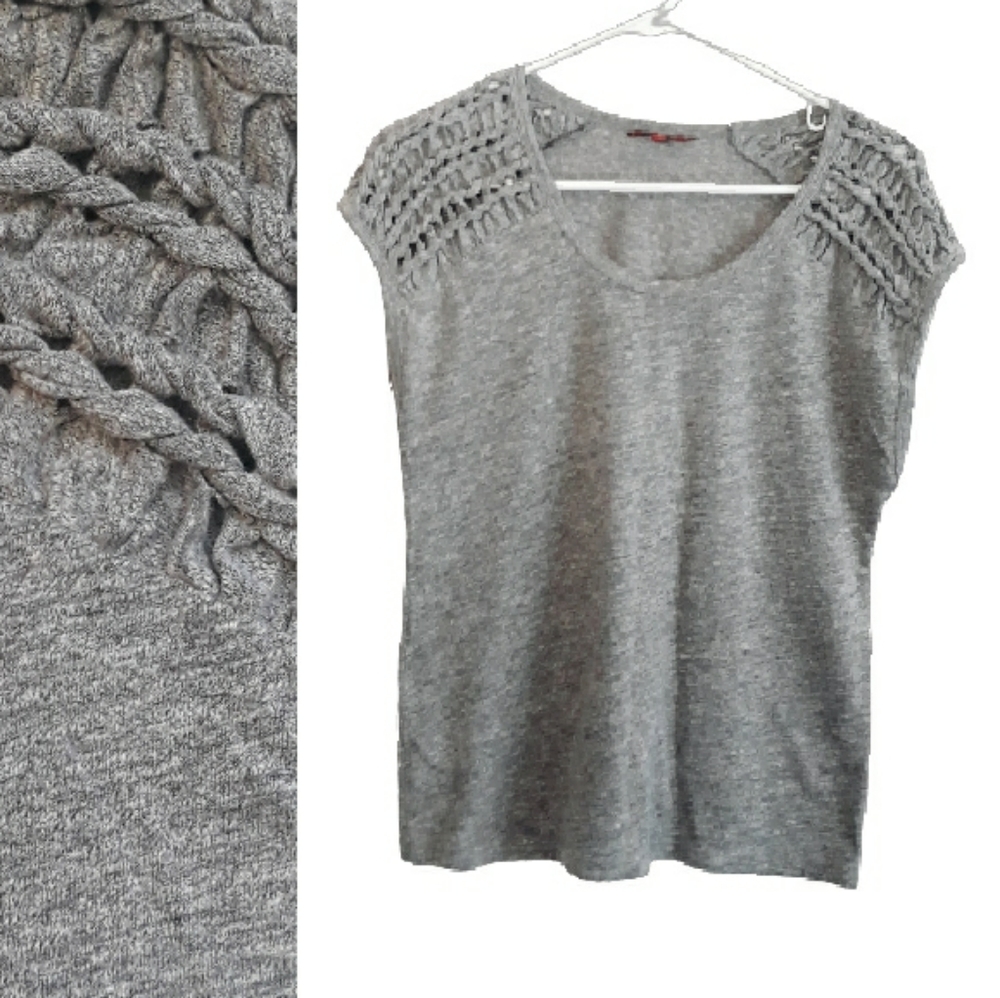 7FAM Heather Gray Braided Shoulder Shirt - Size Small Gray Short Sleeve Shirt